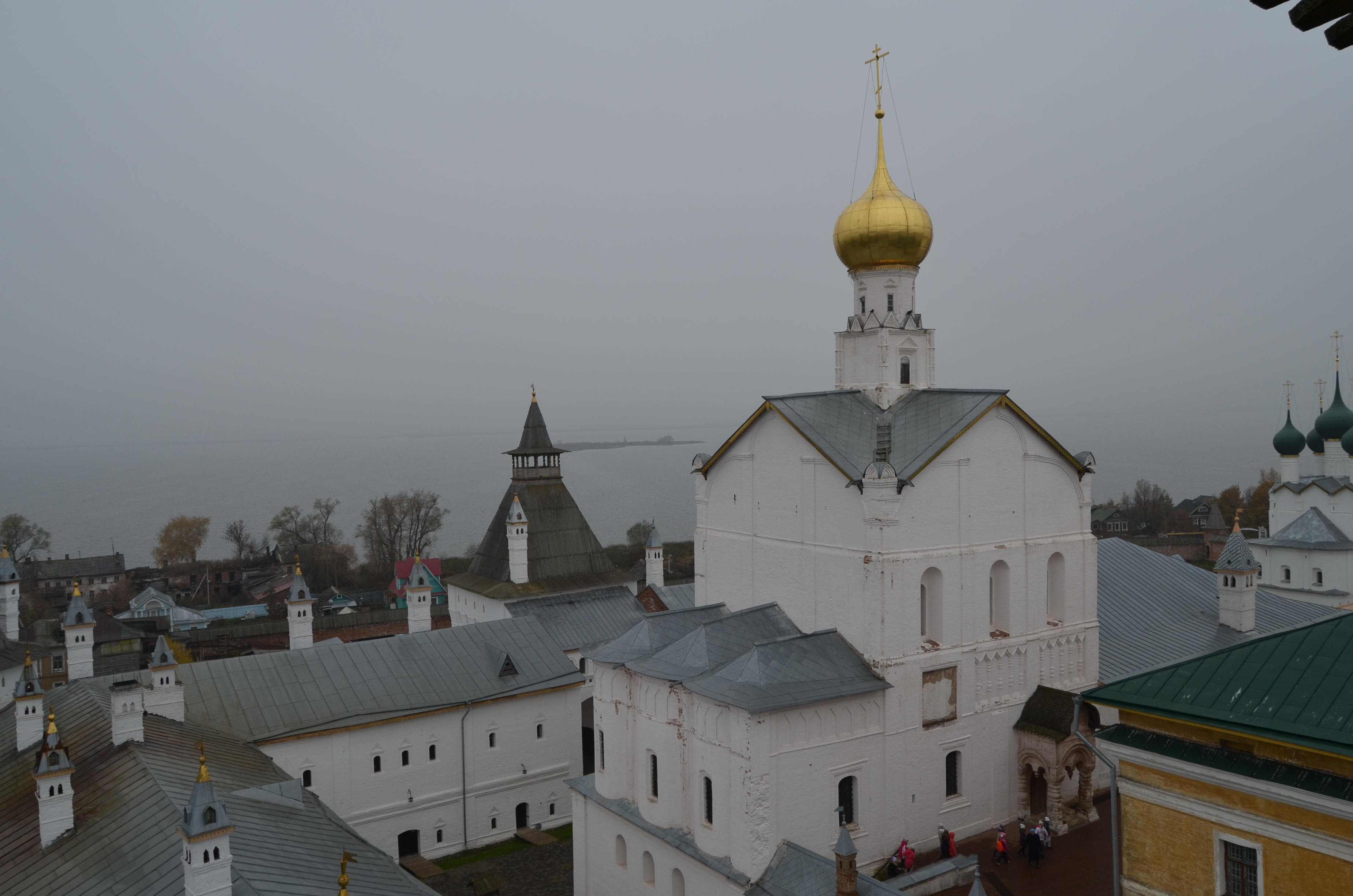 В каком древнем русском городе родился алеша